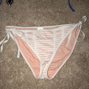 peach and white bikini bottoms
